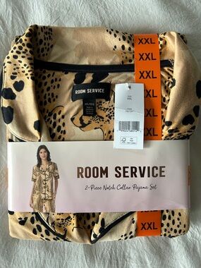 Room Service Women's Leopard-Print Notch Collar Pajama Set - Beige/Black (XXL)